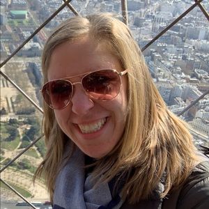 Meet your Posher, Amy